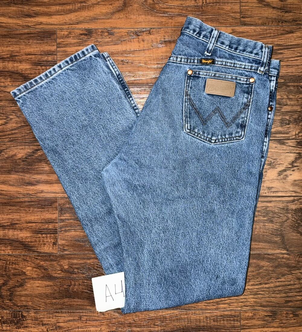 Wrangler Mens 13MWZ Denim Jeans 36x36 Made in Mexico Medium Wash Western